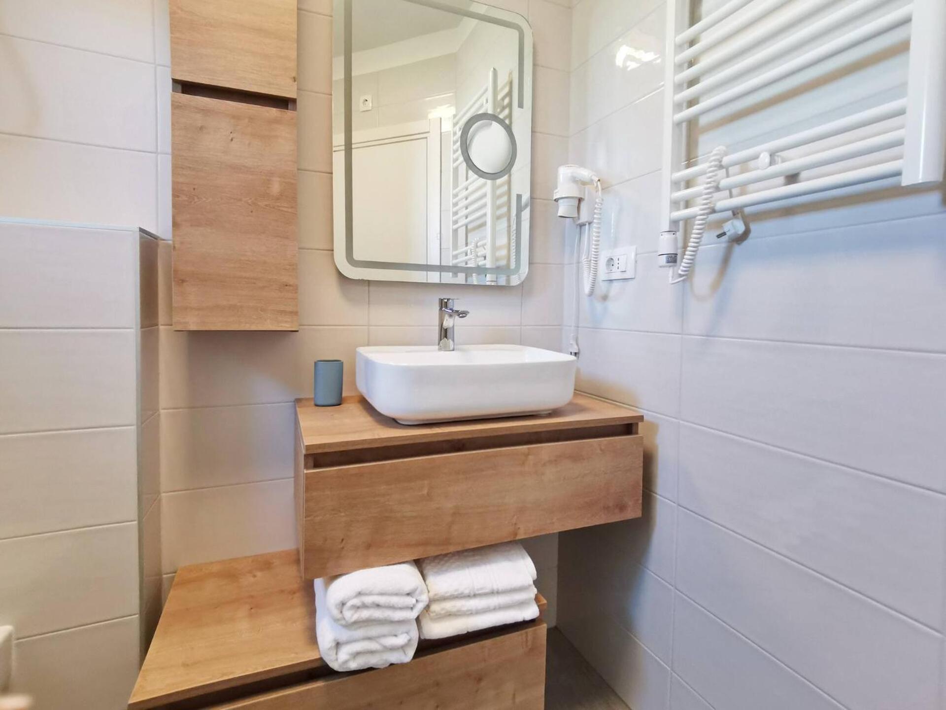 Studio Apartment Glorijeta Šilo Eksteriør bilde